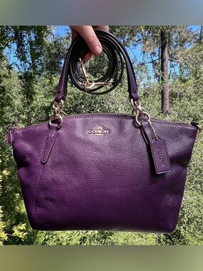 COACH Purple Pebble Leather Shoulder/Crossbody Purse w Gold Hardware AUTHENTIC